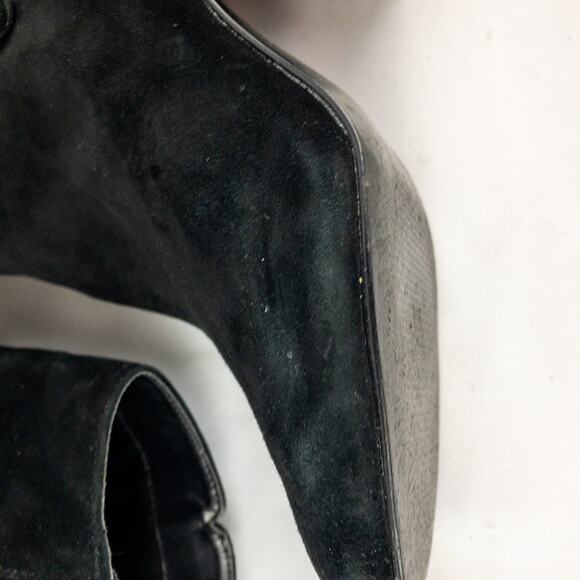 Nine West KerryLeeo Black Suede Button Ankle Booties Boots Womens 8.5 - Picture 3 of 16